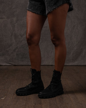 Balanced Tasker Lace Up Matte Black Soft Calf