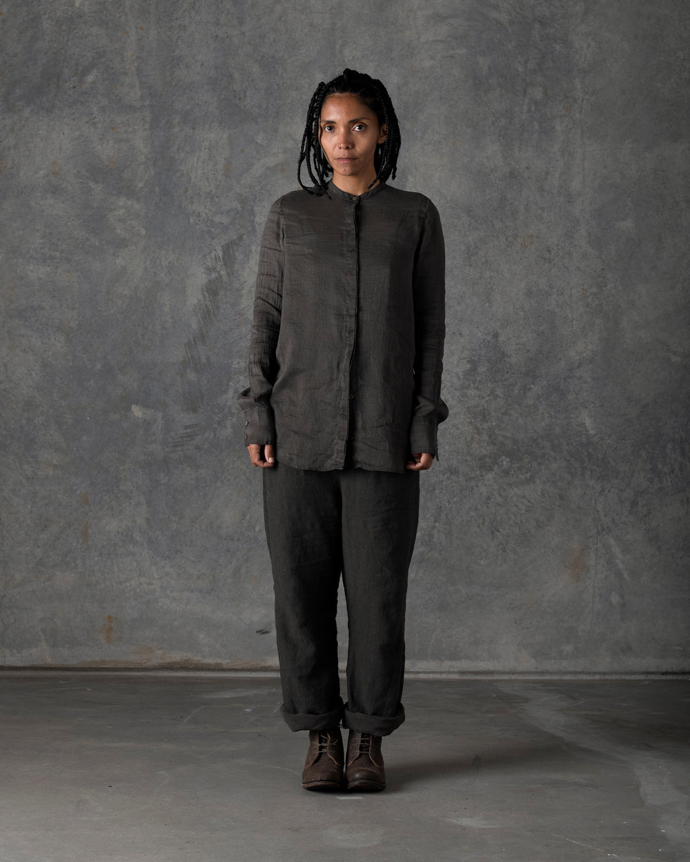 Mandarin Collar Silk Shirt Dark Grey / Brown T-207