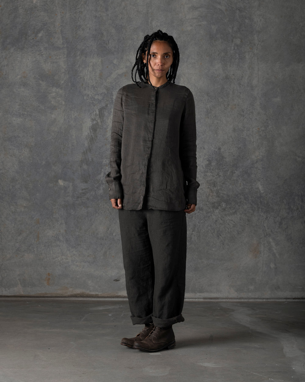 Mandarin Collar Silk Shirt Dark Grey / Brown T-207