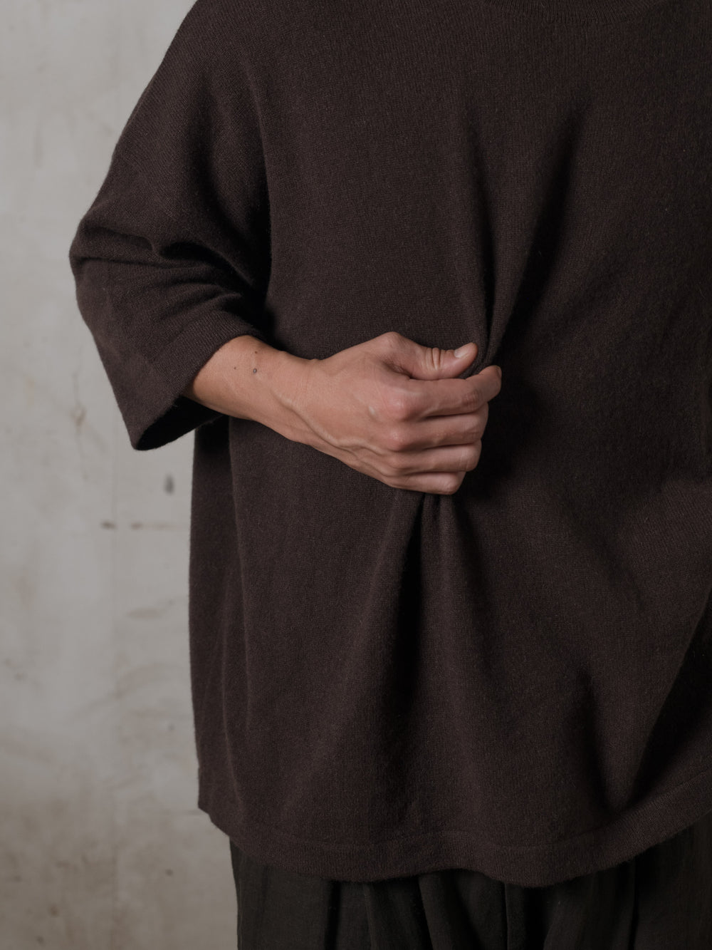 Unisex Boxy SS Cashmere Top Mocha