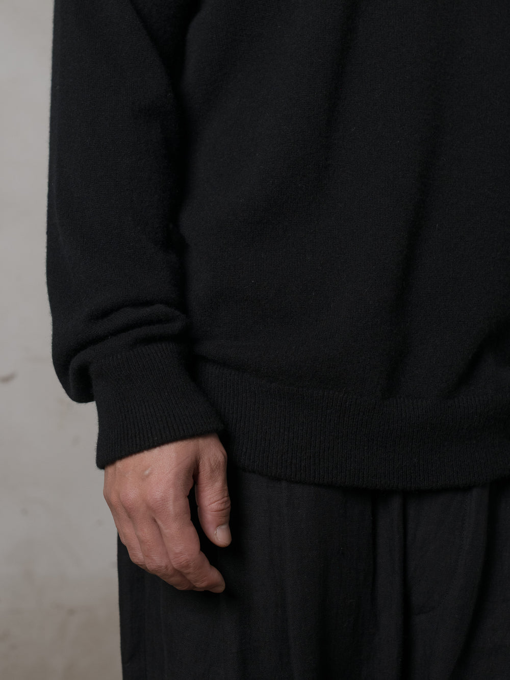 Classic Fit Cashmere Black