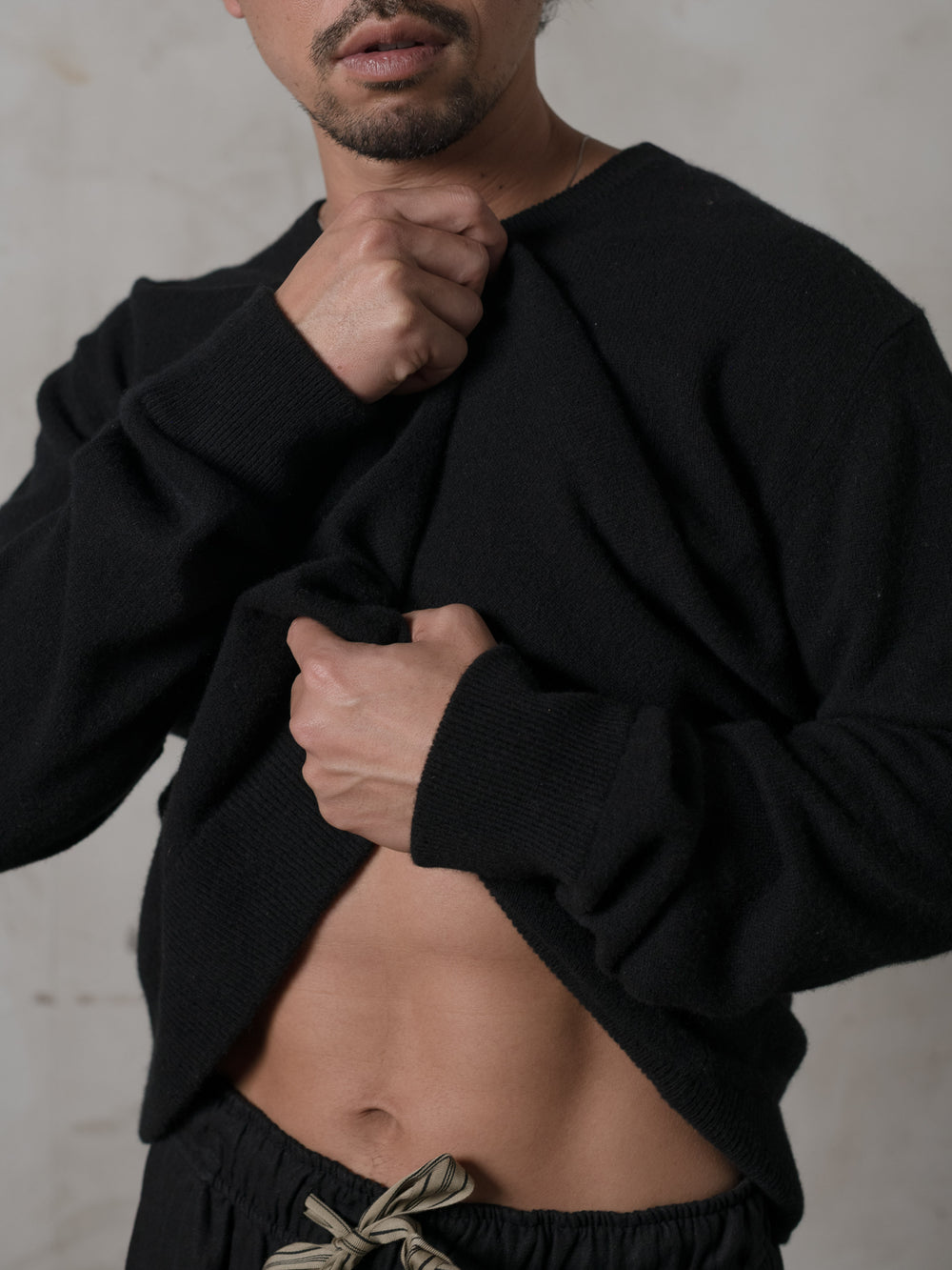 Classic Fit Cashmere Black