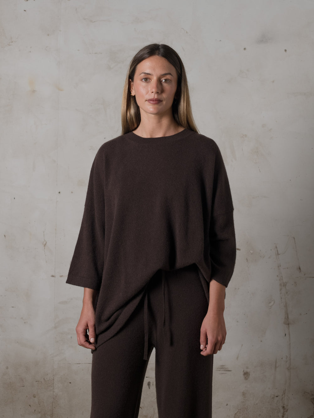 Unisex Boxy SS Cashmere Top Mocha
