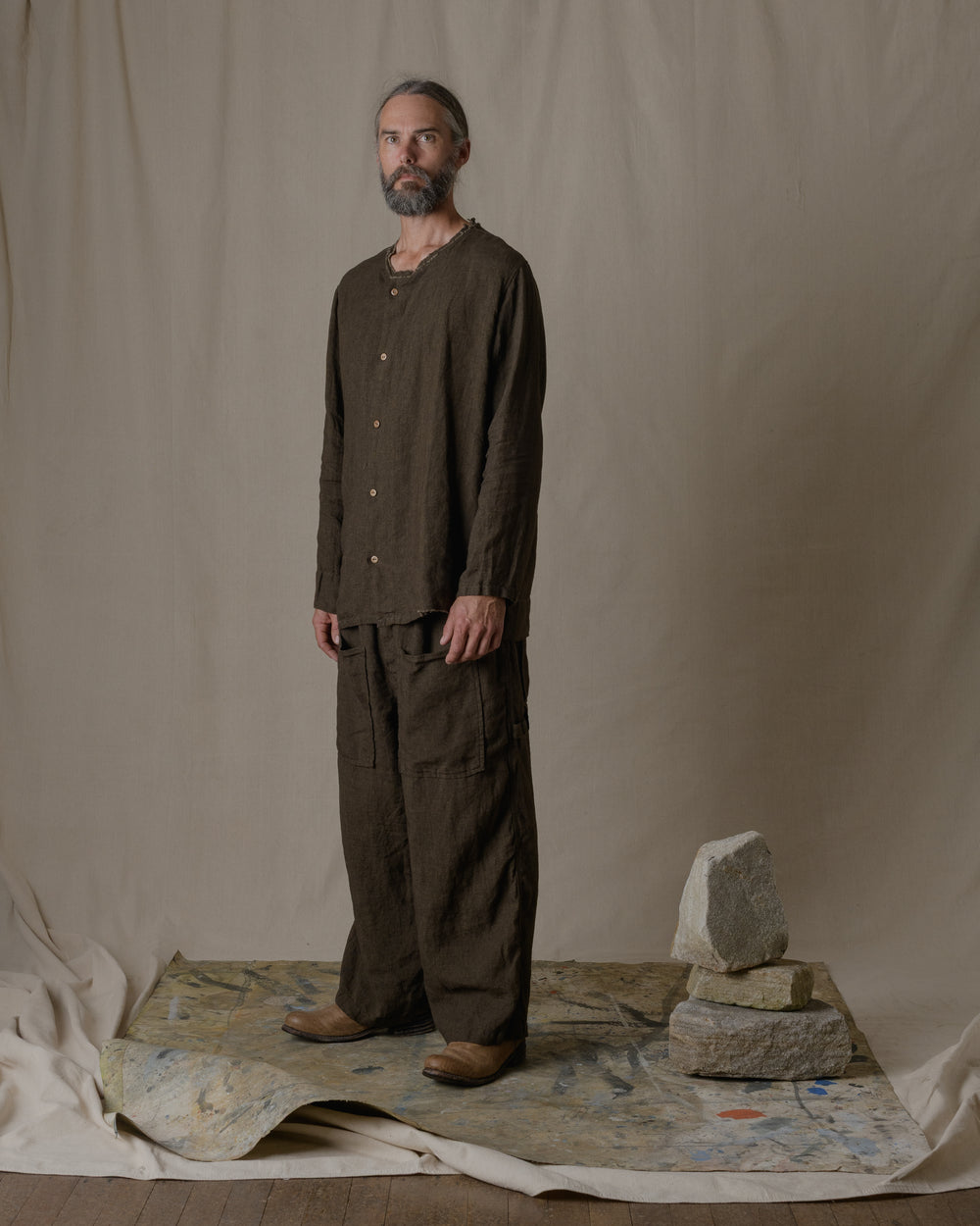 Crew Neck Long Sleeve Blouse Linen in Brown