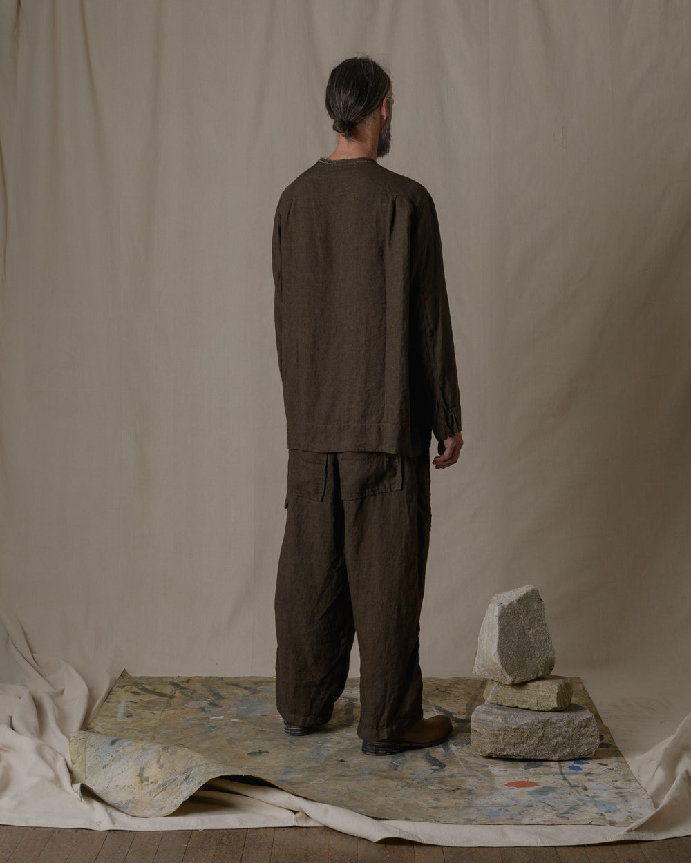 Crew Neck Long Sleeve Blouse Linen in Brown