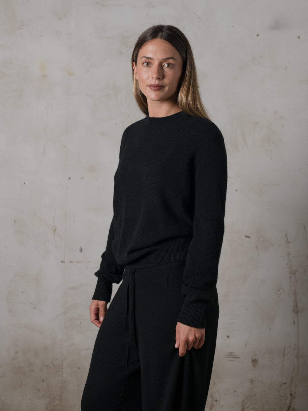 Cropped Fitted Sweater Cashmere Black