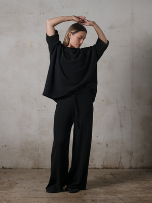 Unisex Boxy SS Cashmere Top Black