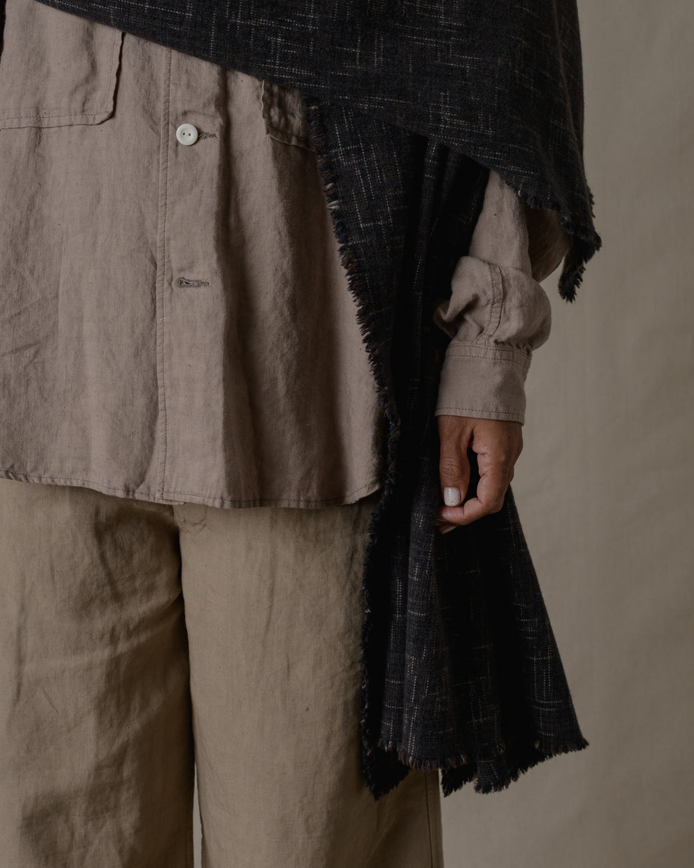 Unisex Blanket Stole Kasuri Fine Cashmere in Charcoal O/S
