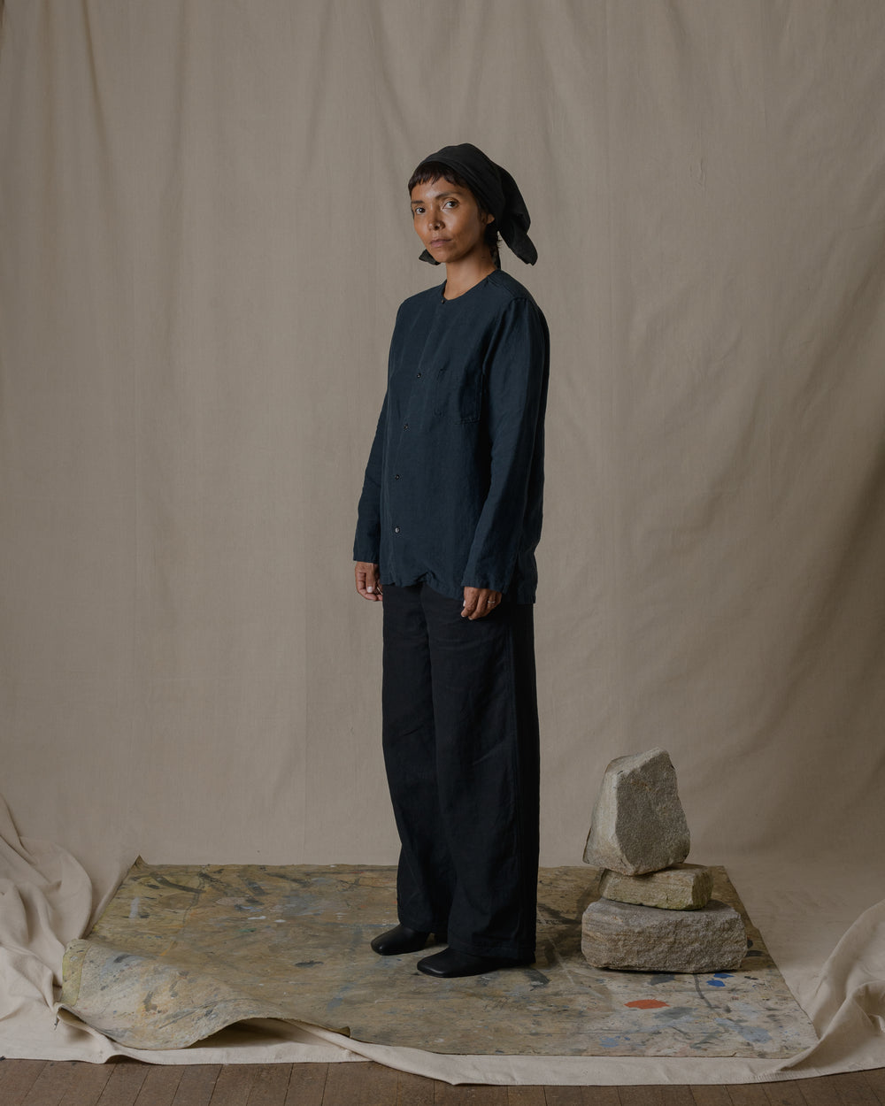 Unisex No Collar Plain Shirt Hemp in Black