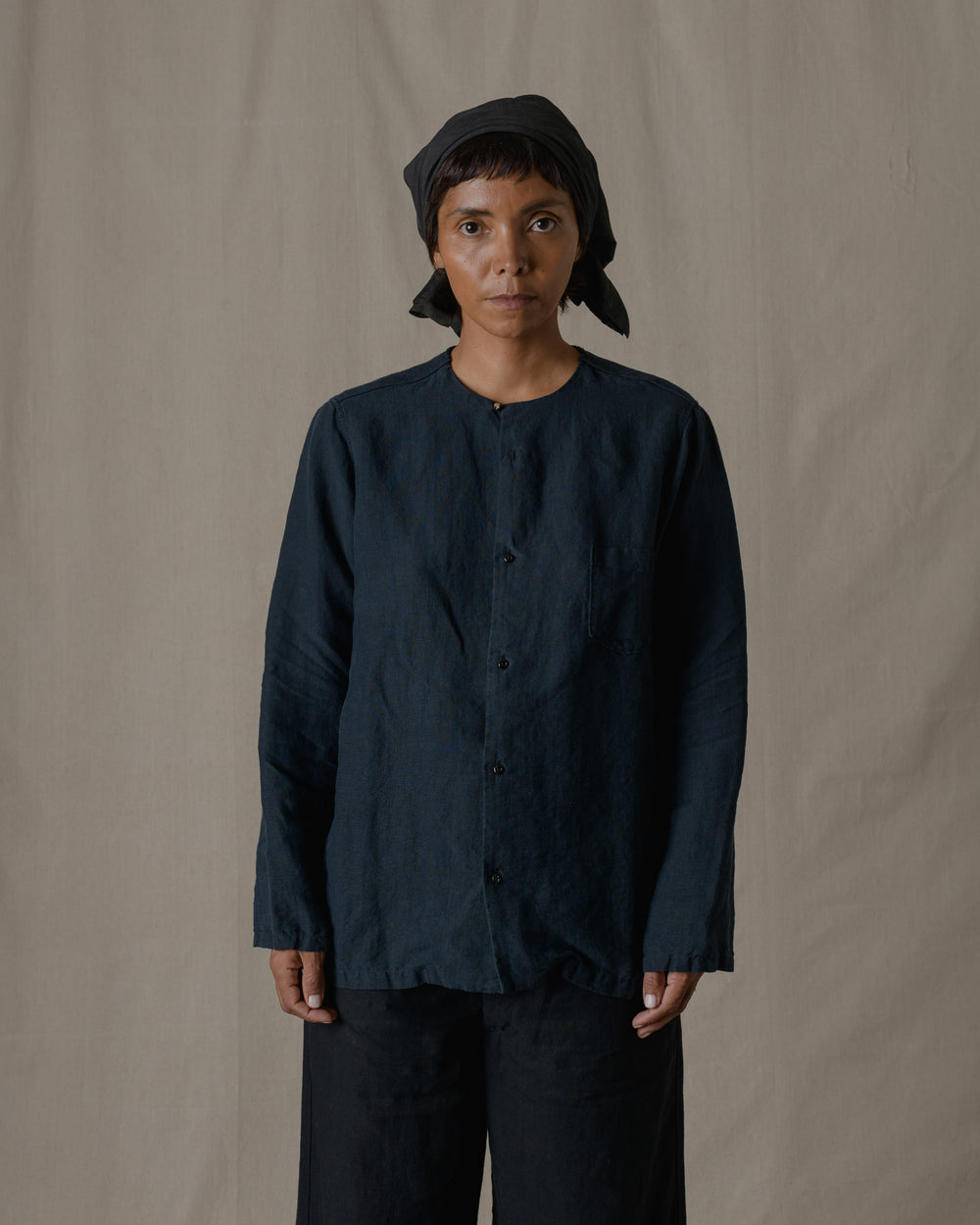 Unisex No Collar Plain Shirt Hemp in Black