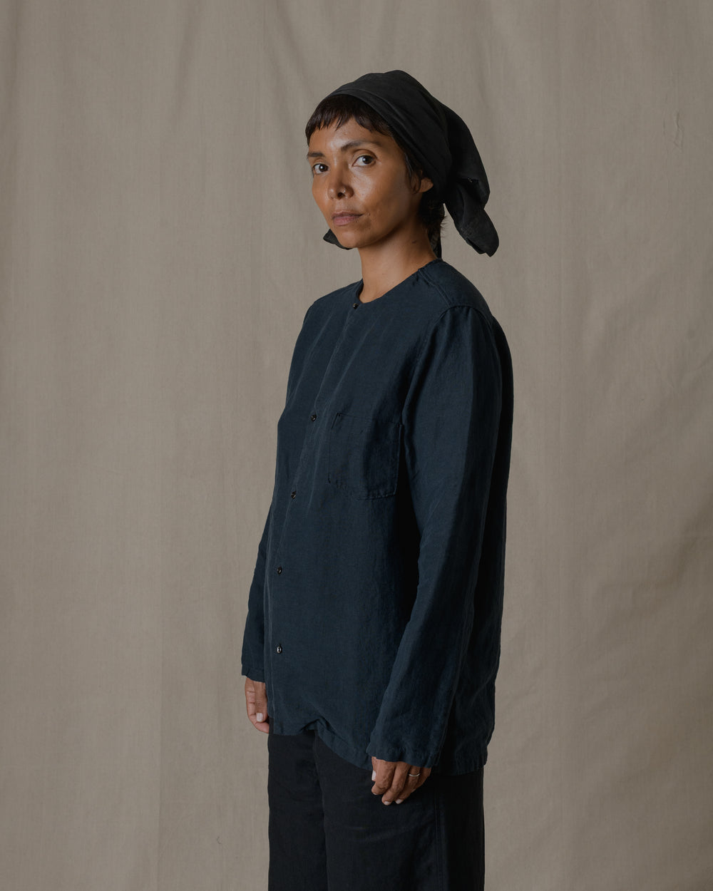 Unisex No Collar Plain Shirt Hemp in Black