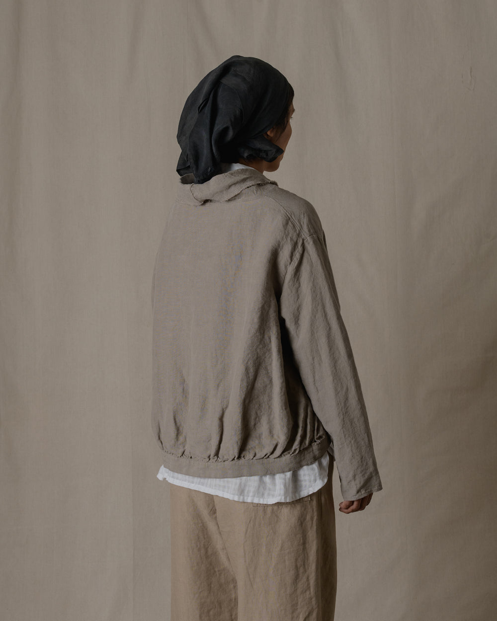 Stole Collar Blouson Hemp in Beige