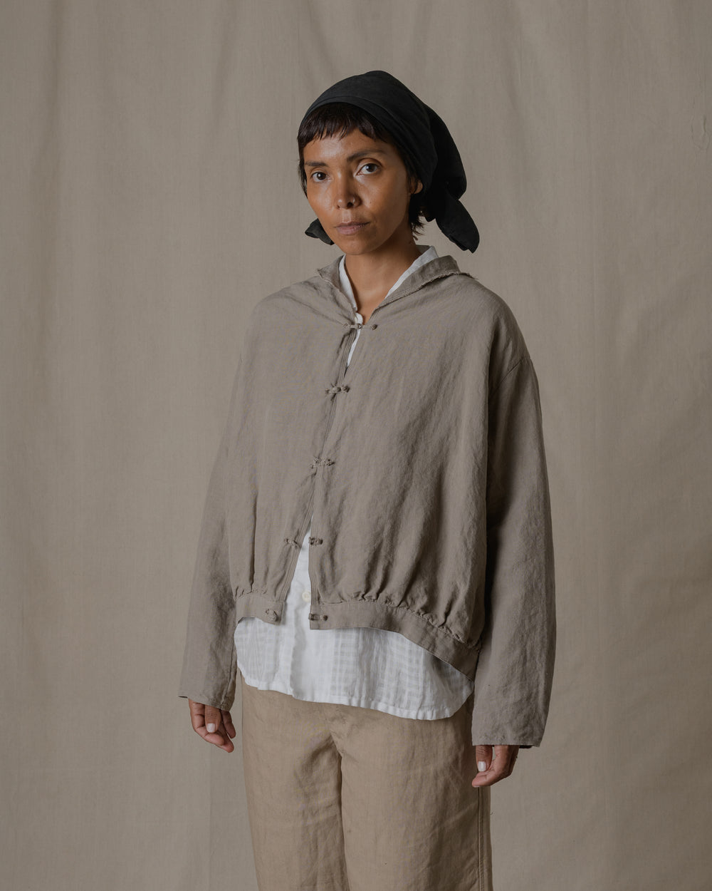 Stole Collar Blouson Hemp in Beige