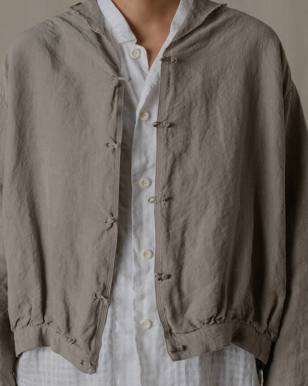 Stole Collar Blouson Hemp in Beige