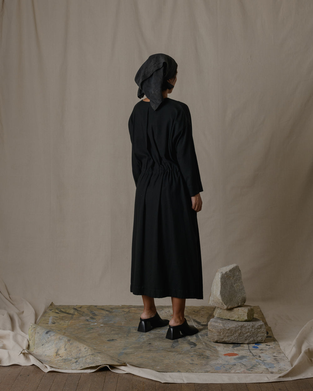 Front Button Open Dress Silk in Black O/S
