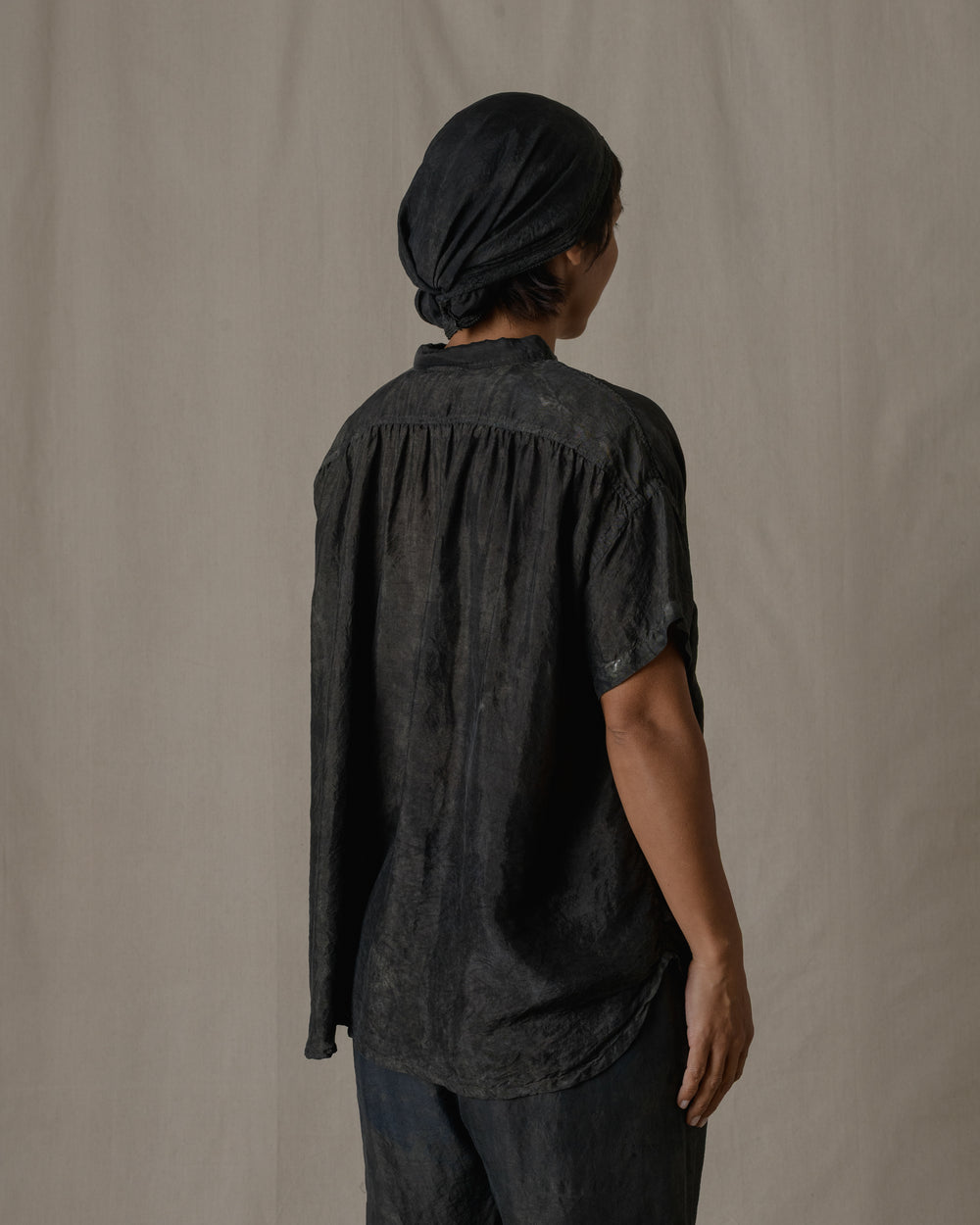 Shrunk Short Sleeve Shirt Khadi Silk in Ash Glaze