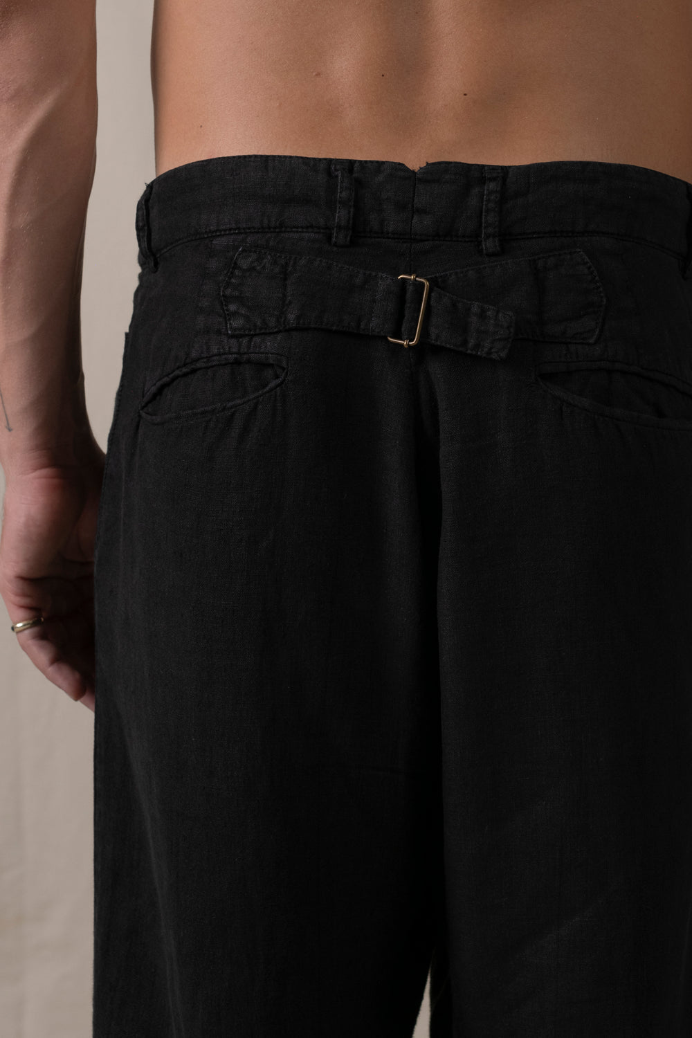 Back Buckle Pants Linen Black