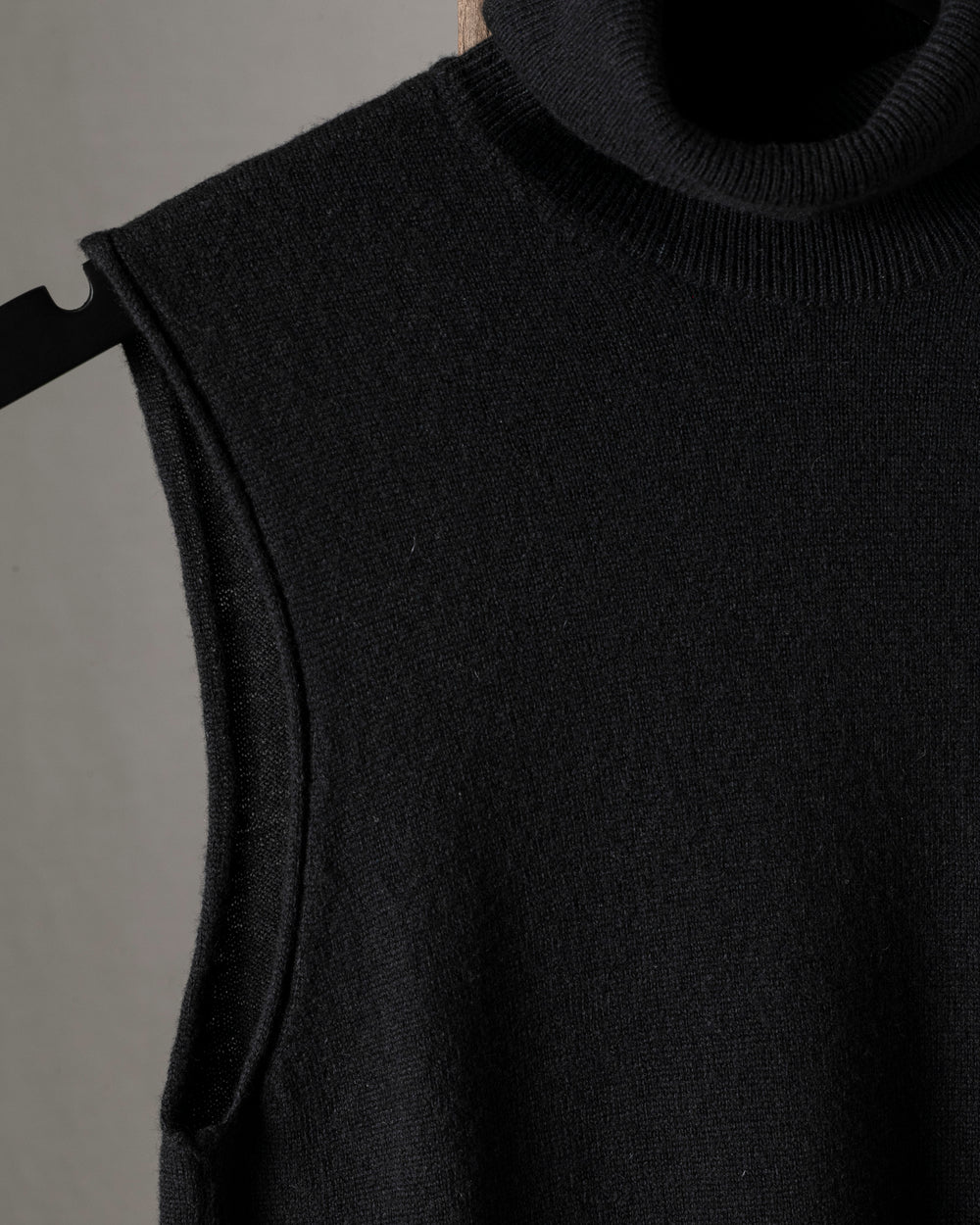 Knit Sleeveless Black