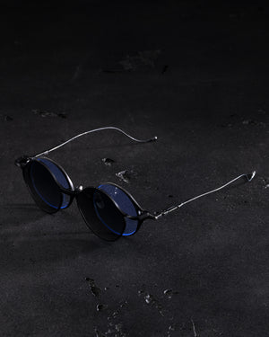 RG1022TVA Antique Black x Black Clip w/ Grey Gradient Lens