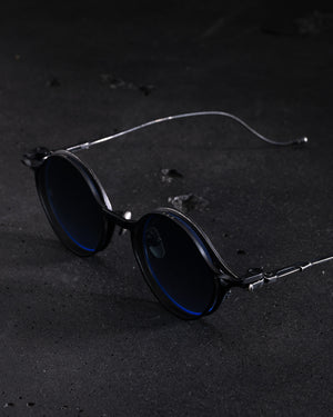 RG1022TVA Antique Black x Black Clip w/ Grey Gradient Lens
