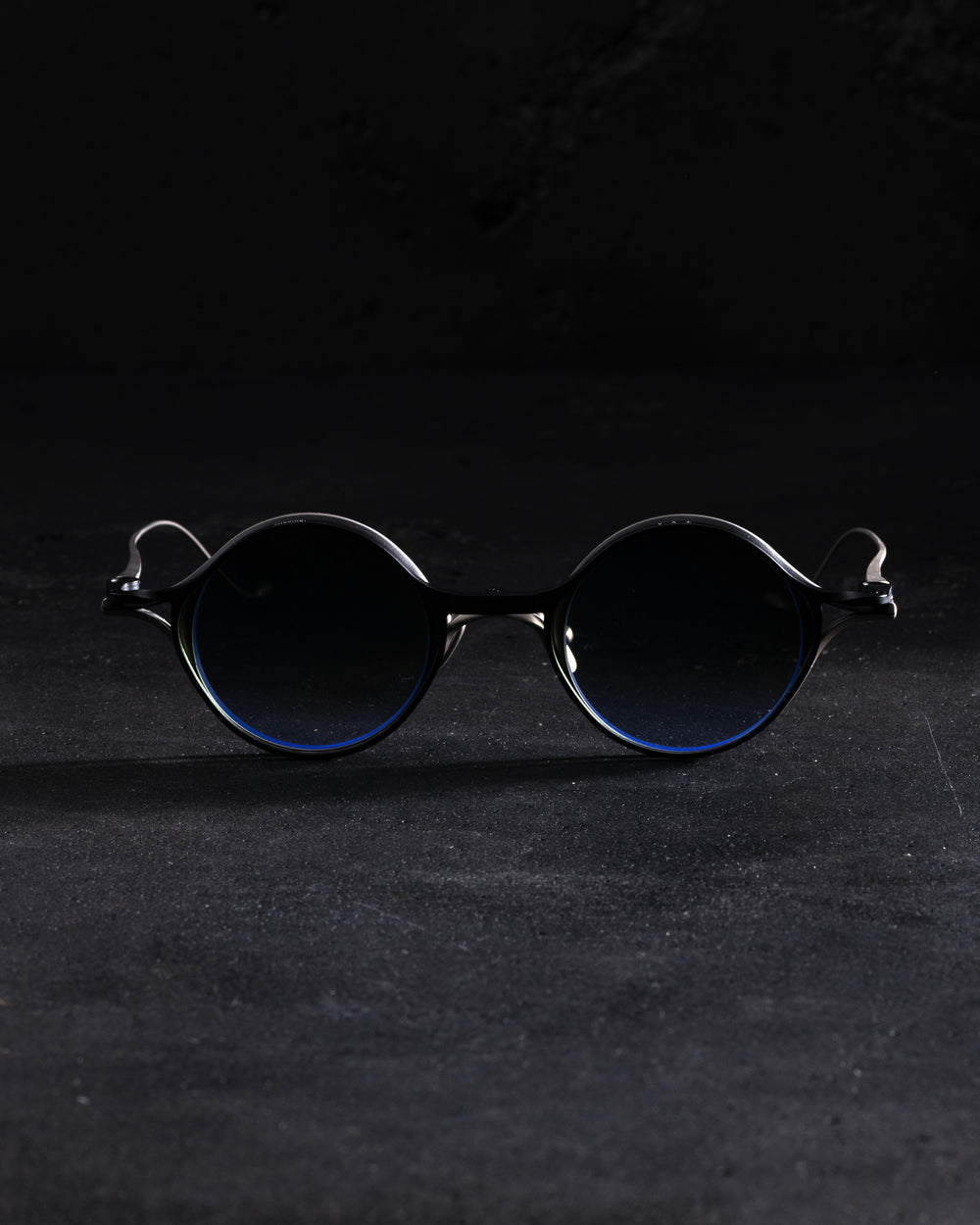 RG1022TVA Titanium x Black Clip w/ Green Gradient Lens