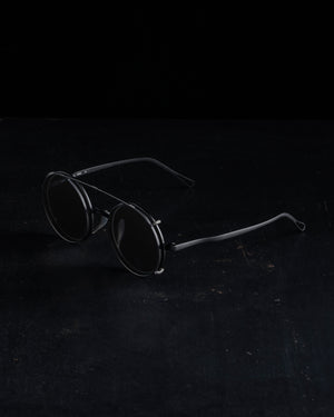 RG00UW50 The Victorian Black x Antique Black Clip w/ Dark Grey Lens Clip