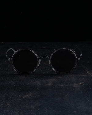 RG00UW50 The Victorian Black x Antique Black Clip w/ Dark Grey Lens Clip