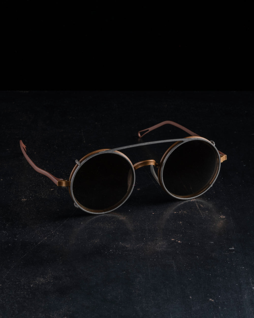 RG00UW50 The Victorian Red Copper x Titanium w/ Bronze Gradient Lens Clip