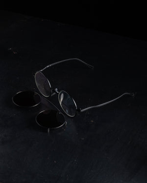 RG00UW50 The Victorian Black x Antique Black Clip w/ Dark Grey Lens Clip