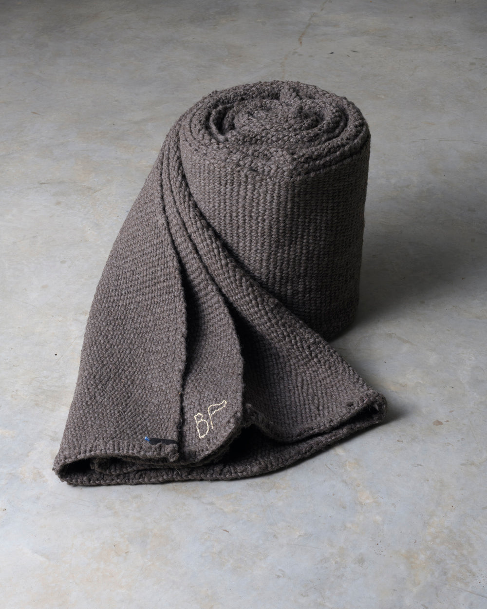 Dark Grey Cardada Wool Rug w Thin Weave