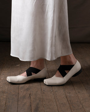 Ballet Shoes Off White / Black