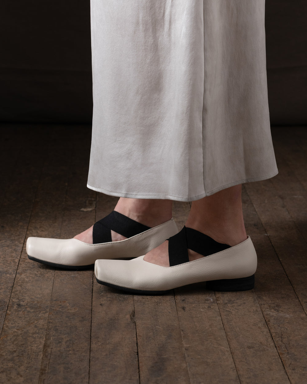 Ballet Shoes Off White / Black