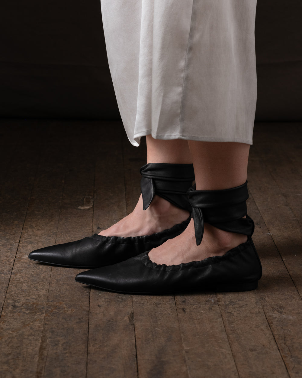 Pointed Lace Ballet Black