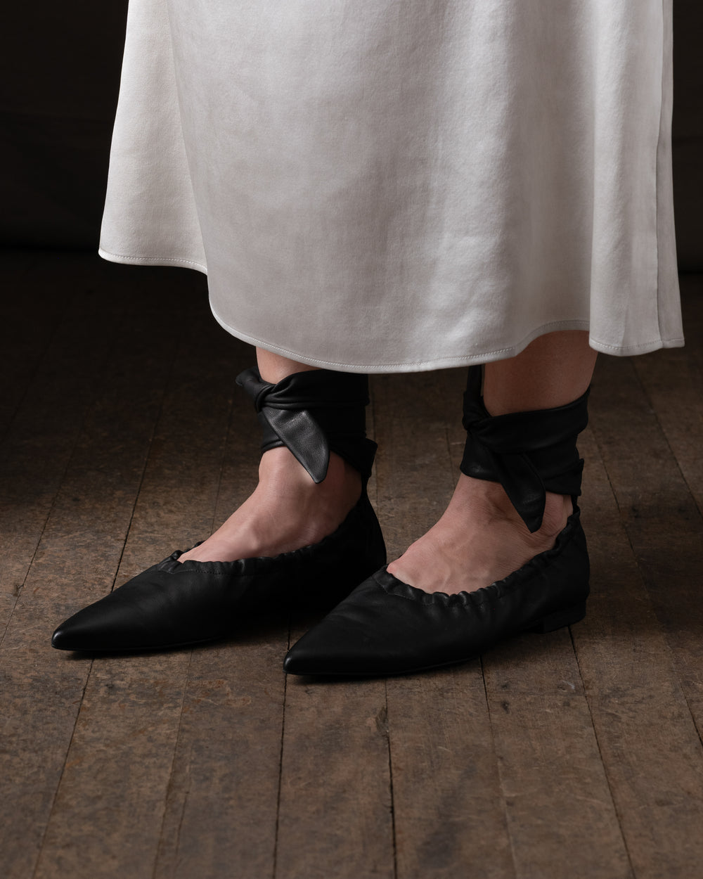 Pointed Lace Ballet Black