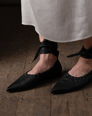 Pointed Lace Ballet Black