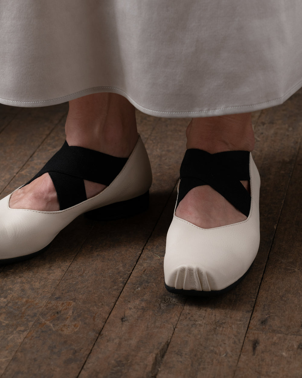 Ballet Shoes Off White / Black