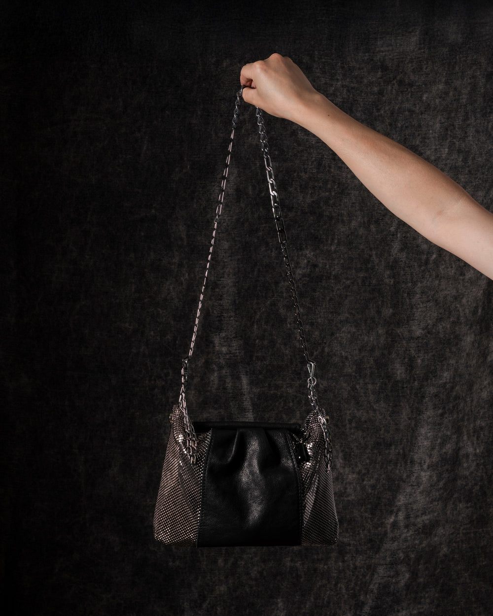 Yvonne Pleat Bag Leather+ Mesh Black / Gunmetal