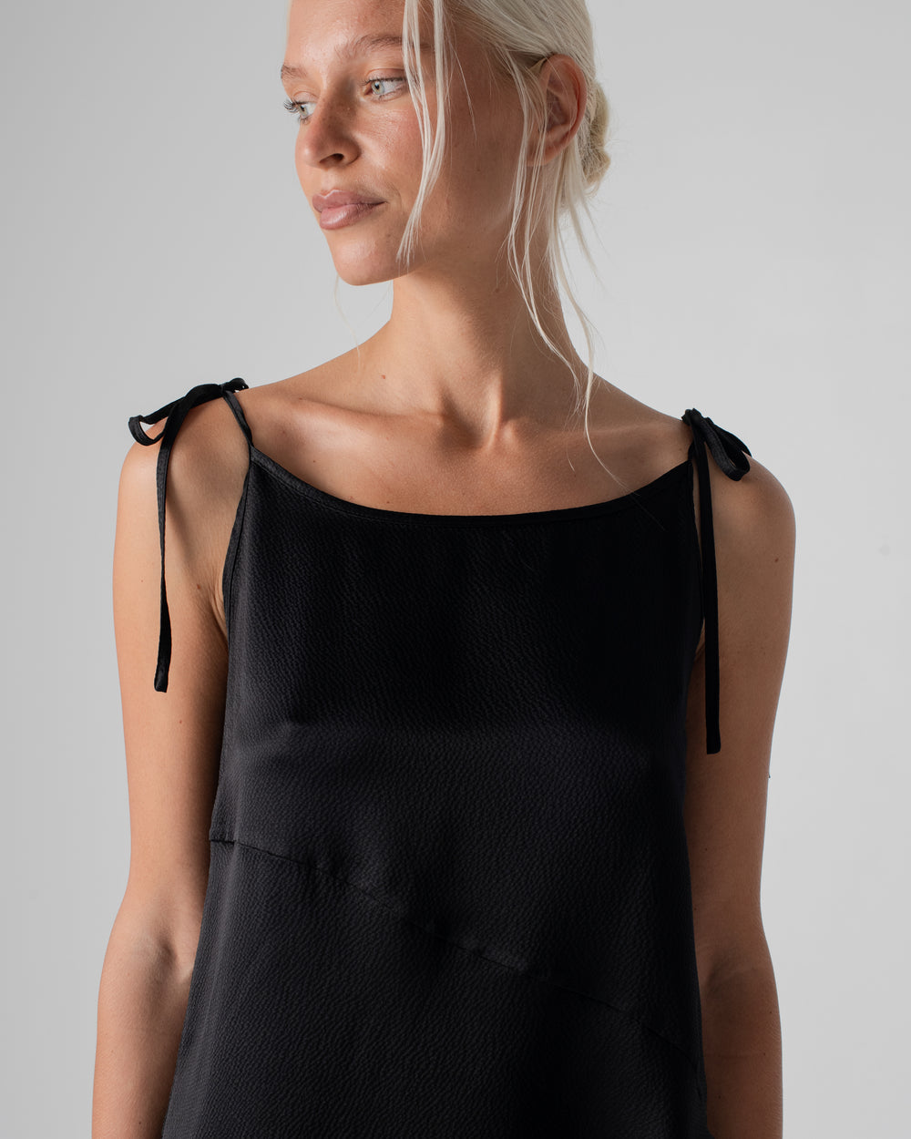 Asymmetrical Tie Tank Hammered Silk Black