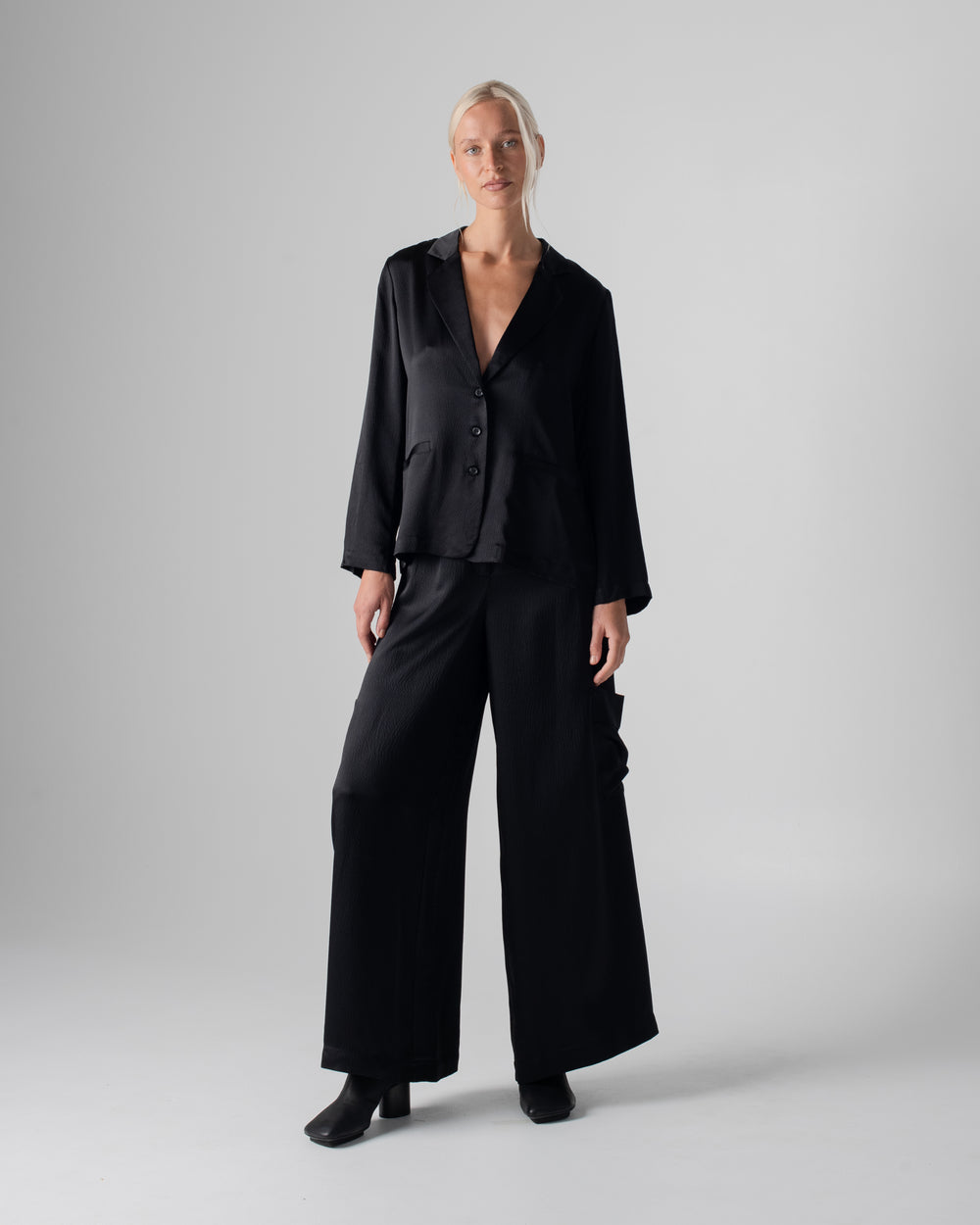 Cargo Trouser Hammered Silk Black