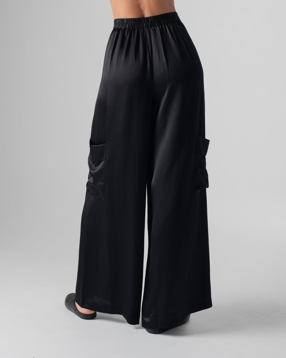 Cargo Trouser Hammered Silk Black