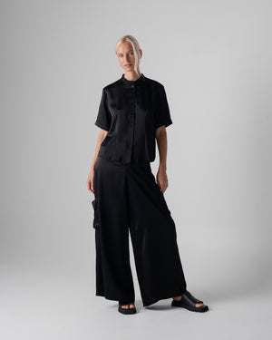 Hammered Silk Frill Short Sleeve Shirt Black