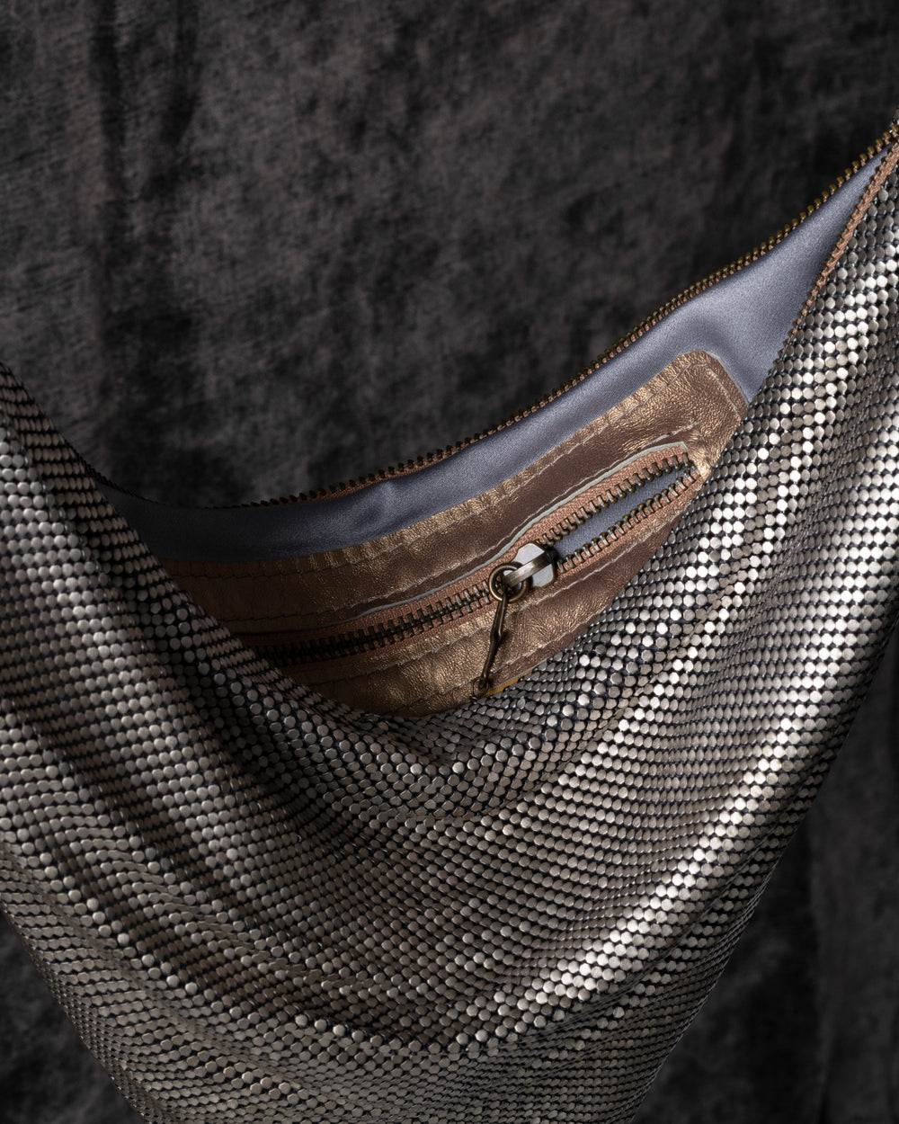 Leela Hug Bag Doré