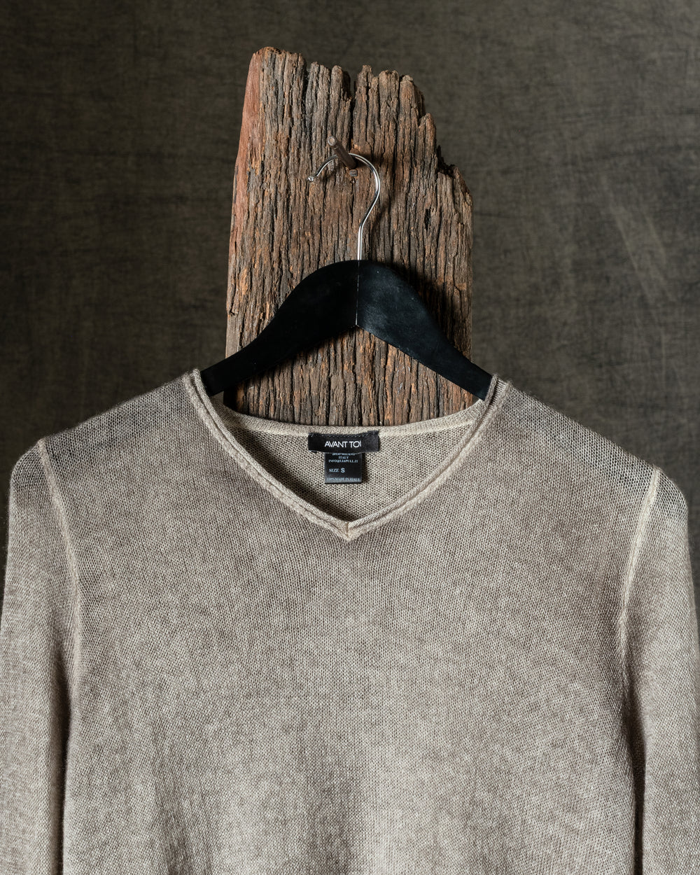 Woman Hand-Painted V Neck Light Cashmere Pullover Carruba / Taupe
