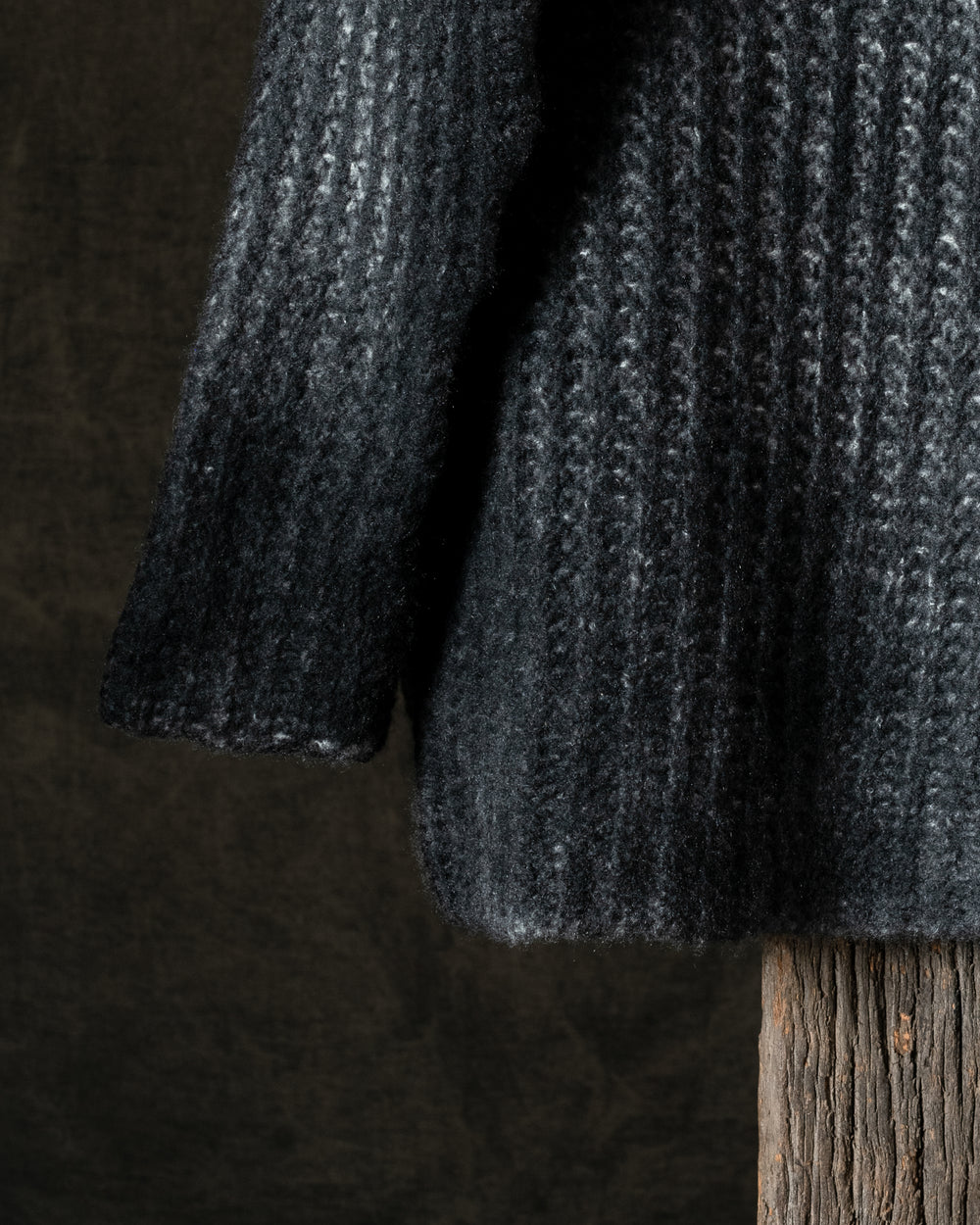 Woman Hand-Painted Corn Cob Stitch High Neck Pullover N/Nero