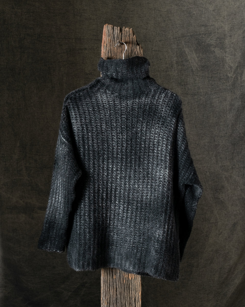 Woman Hand-Painted Corn Cob Stitch High Neck Pullover N/Nero