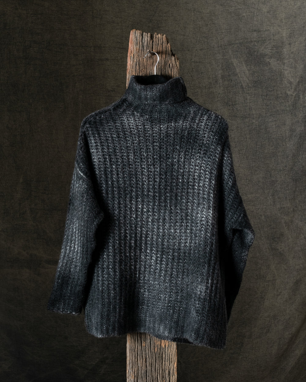 Woman Hand-Painted Corn Cob Stitch High Neck Pullover N/Nero