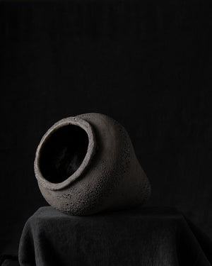 Vessel Form V Charcoal