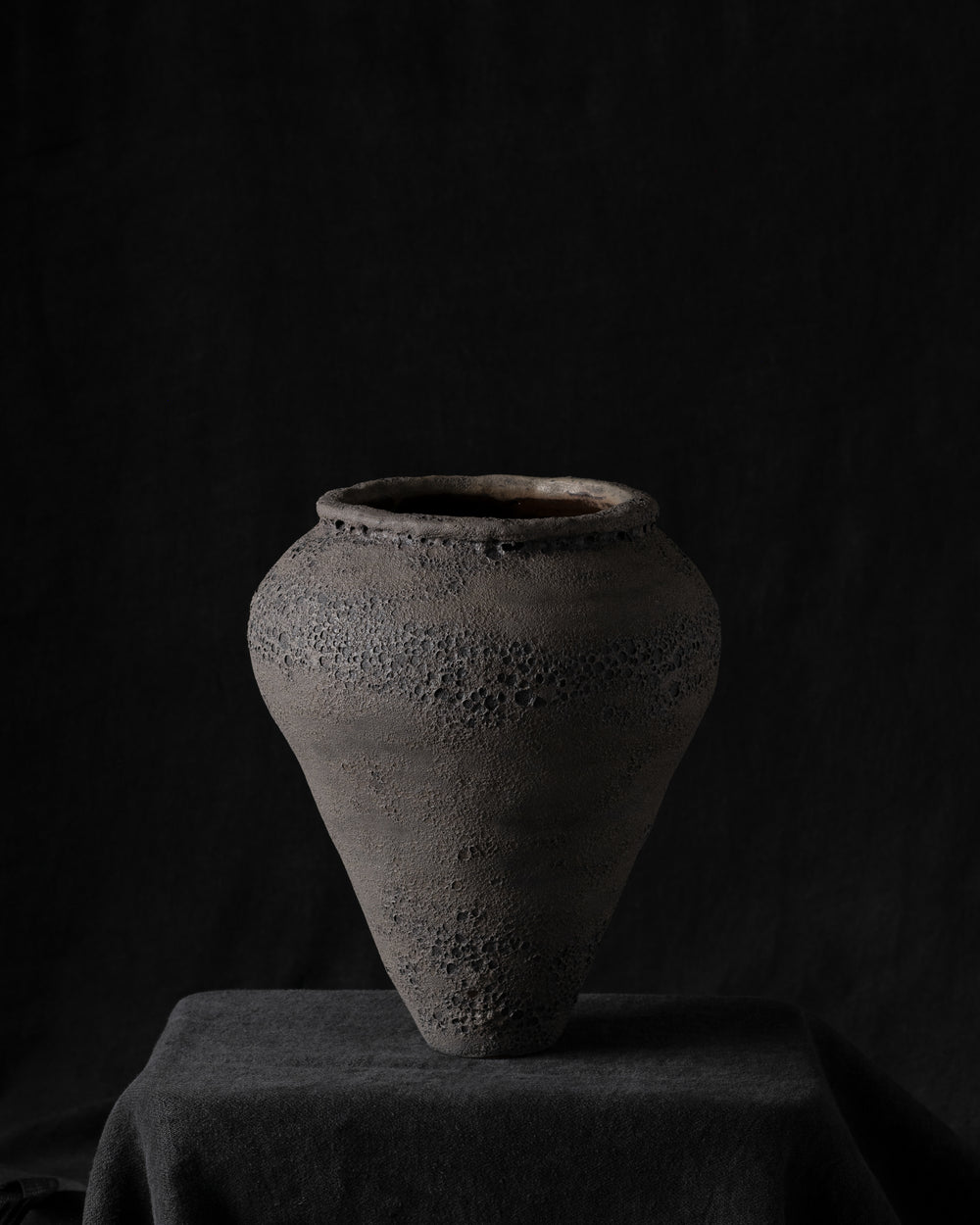 Vessel Form V Charcoal