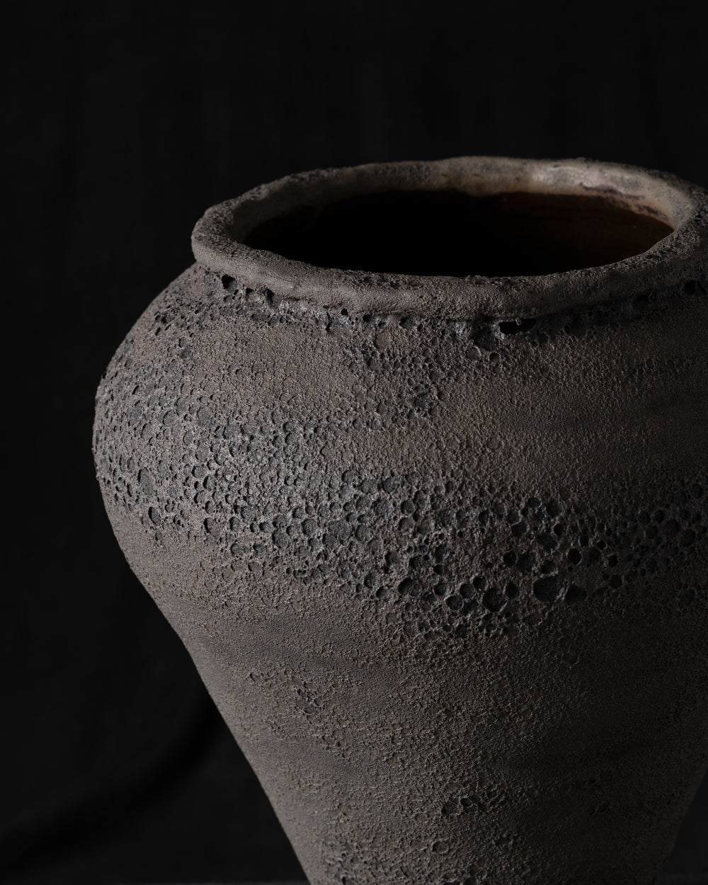 Vessel Form V Charcoal