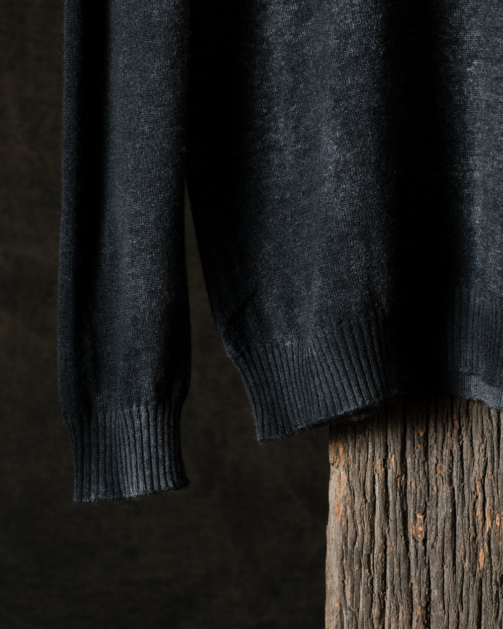 Man Hand Painted Light Cashmere Round Neck Reversible Pullover N/Nero